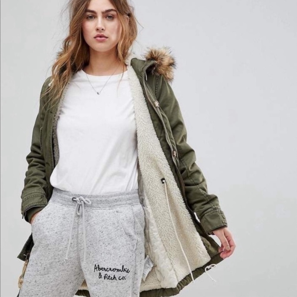 Forever 21 parka jacket with faux fur hood